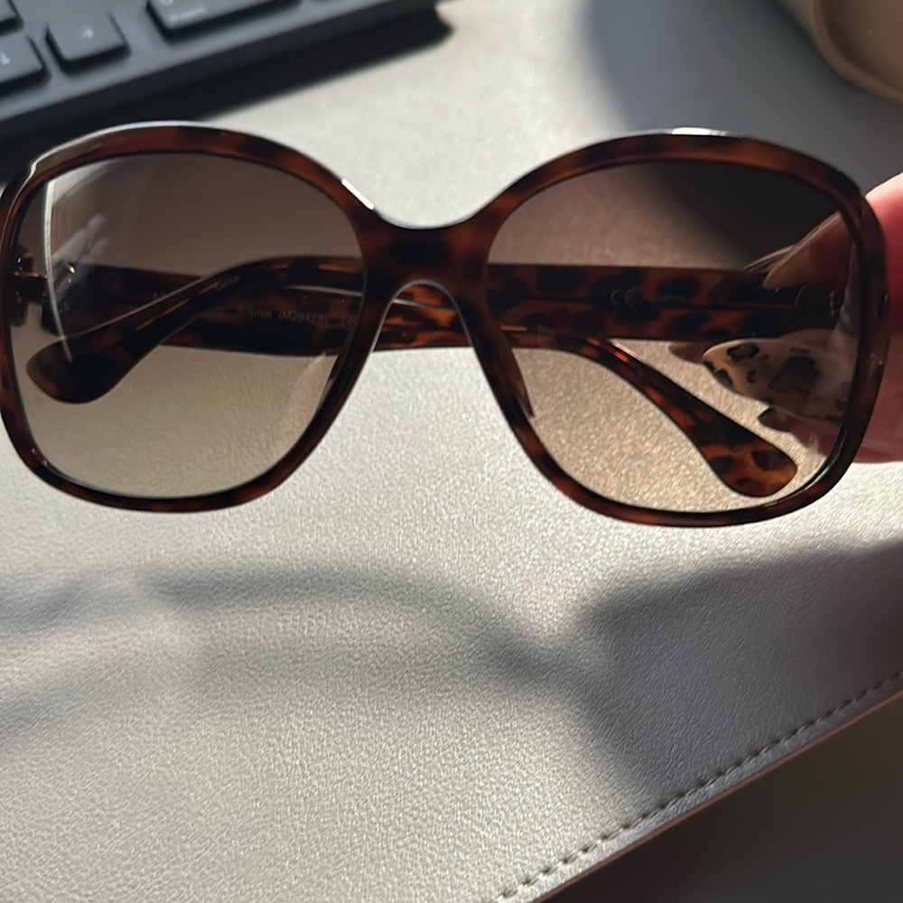 Michael Kors Sophia (M2842S) Sunglasses